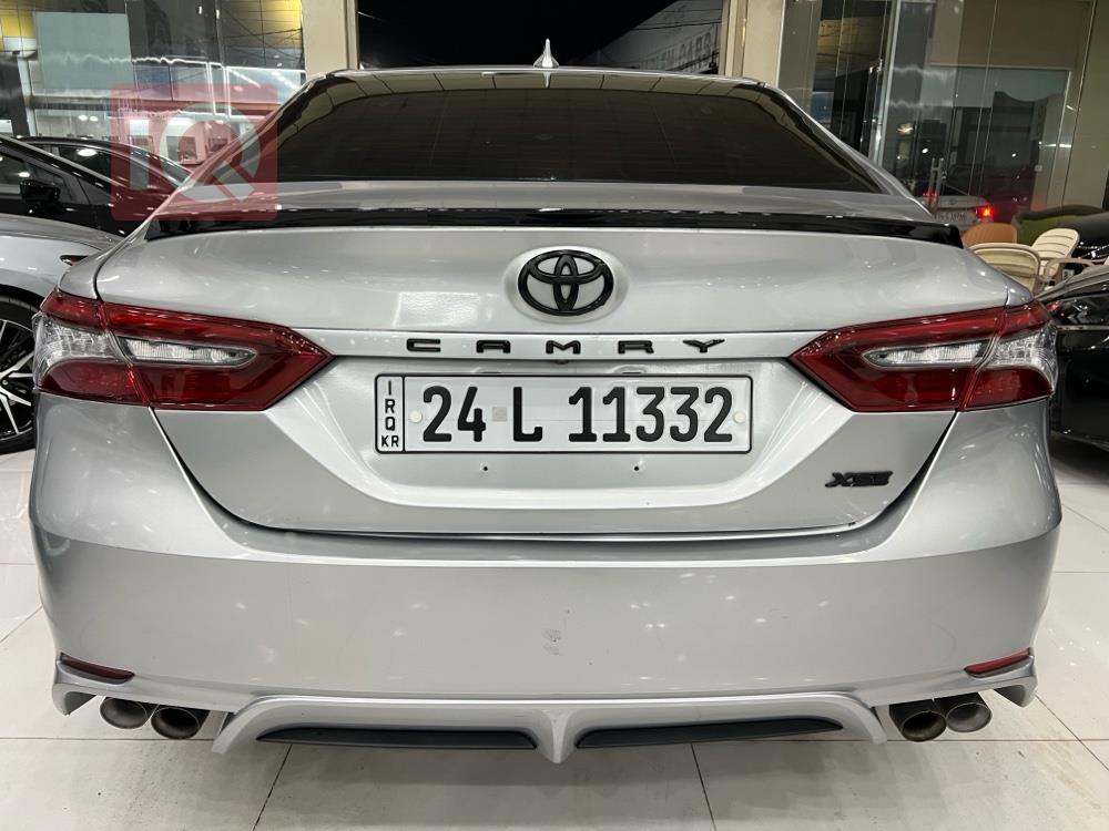 تۆیۆتا کامری